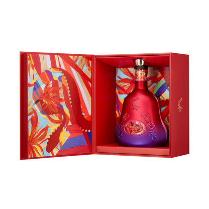 Hennessy XO Limited Edition [Designed by Shuting Qiu] - 70CL (With Gift Box)