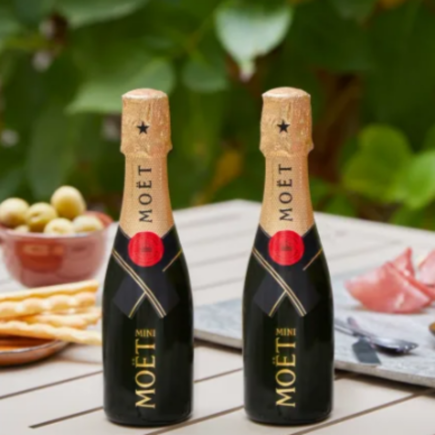 Moët & Chandon Impérial Brut Mini Champagne Seasonal Gift Pack With Stoppers