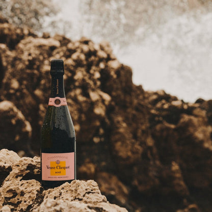 Veuve Clicquot Rosé Champagne - 75CL (With Cooler Gift Box)